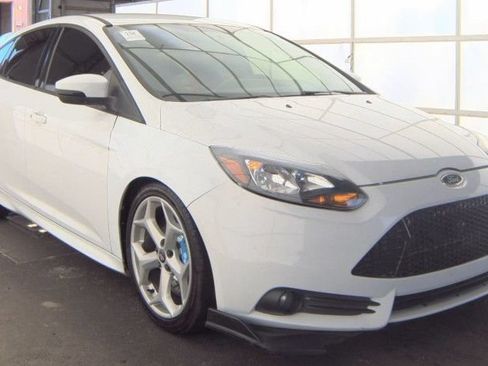 Used 2013 Ford Focus ST FWD image 1