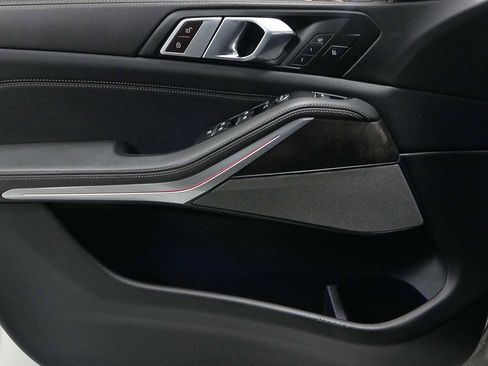 Used 2024 BMW X5 xDrive40i image 6