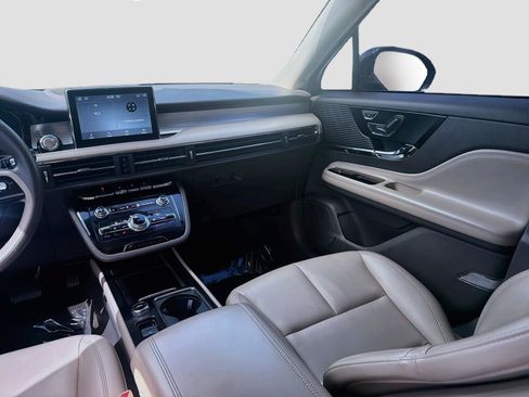 Used 2022 Lincoln Corsair FWD image 19