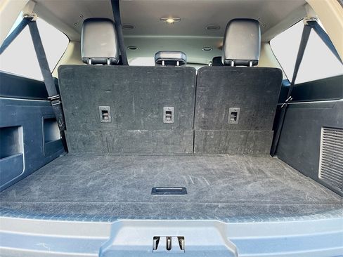 Used 2023 Ford Expedition Max XLT image 25