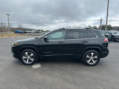 Used 2021 Jeep Cherokee Limited w/ Elite Package image 2
