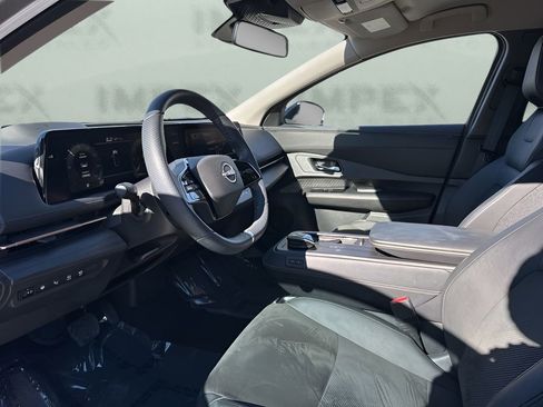 Used 2023 Nissan Ariya AWD image 9