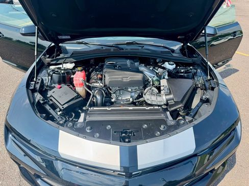 Used 2018 Chevrolet Camaro LT w/ RS Package RWD image 10