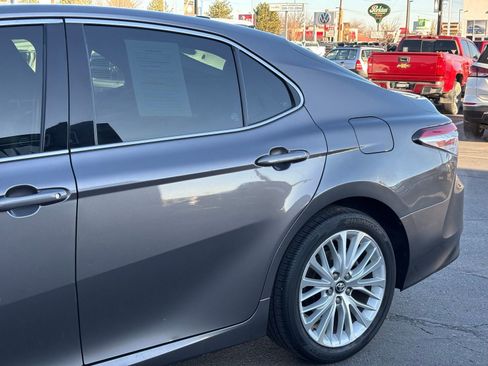 Used 2018 Toyota Camry XLE w/ Driver Assist Package image 7