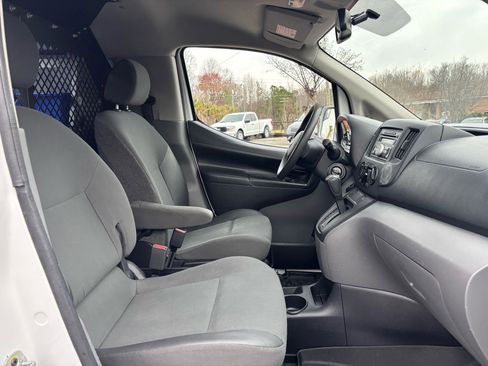 Used 2017 Nissan NV200 SV image 34