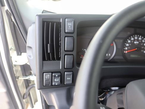 Used 2024 Isuzu NPR image 23