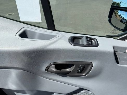Used 2019 Ford Transit 150 XL RWD image 14