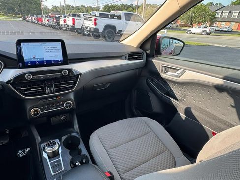 Used 2020 Ford Escape SE FWD image 20
