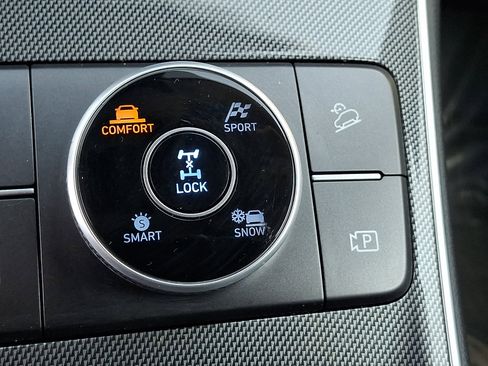 Used 2023 Hyundai Santa Fe SE image 21