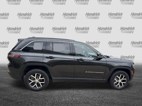 Used 2024 Jeep Grand Cherokee Limited AWD/4WD image 11