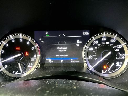 Used 2022 Toyota Highlander XLE AWD/4WD image 26
