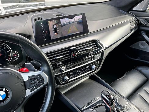 Used 2018 BMW M5 w/ Executive Package image 32