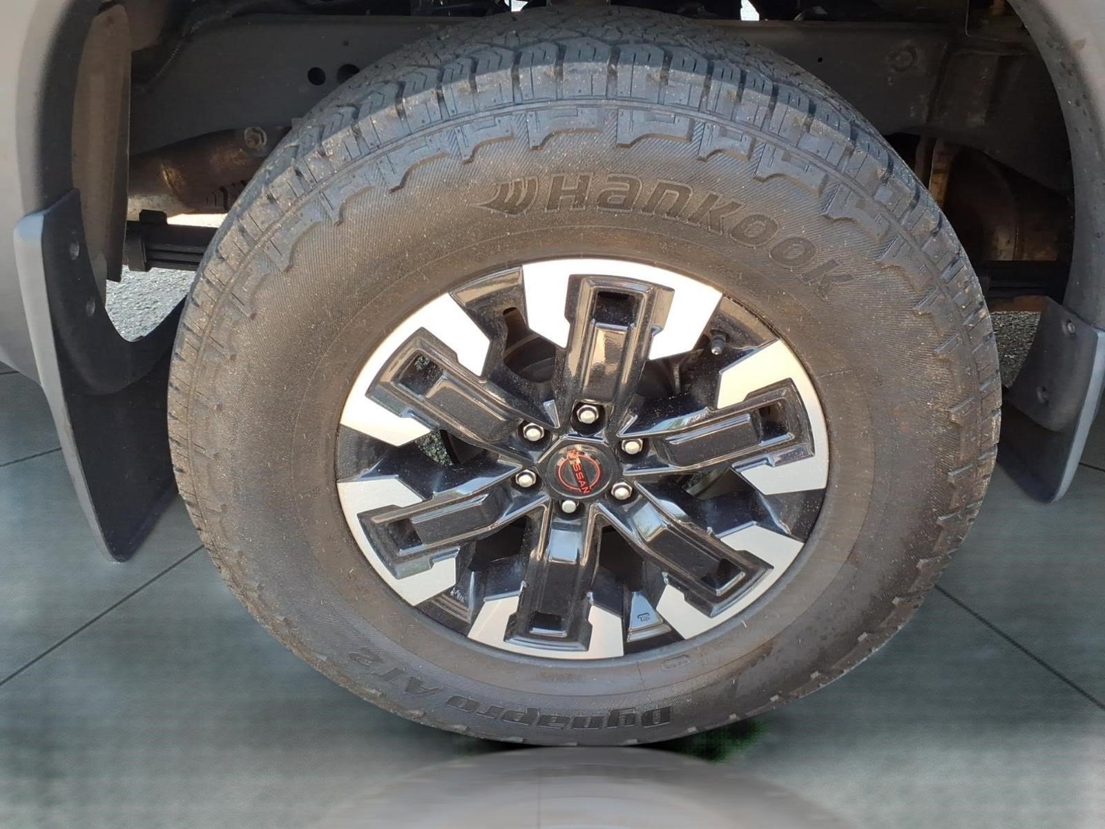 Used 2024 Nissan Frontier PRO-4X w/ Technology Package AWD/4WD image 5