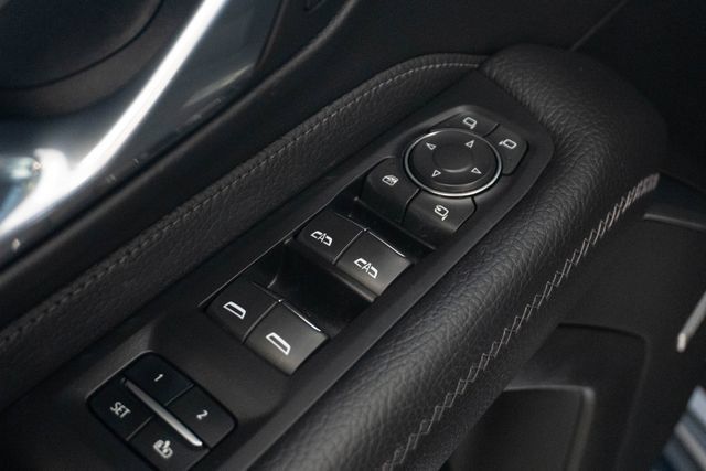 Used 2023 GMC Yukon Denali AWD/4WD image 20