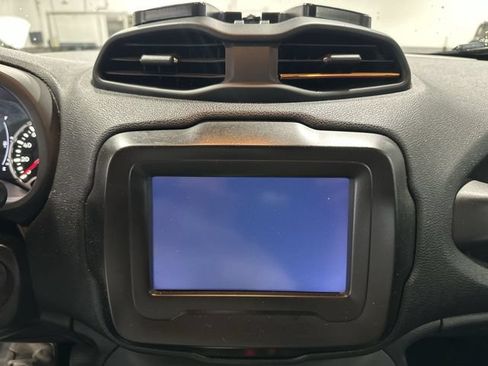 Used 2021 Jeep Renegade Sport AWD/4WD image 29