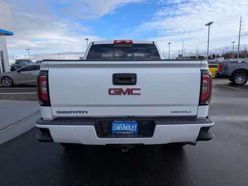 Certified 2018 GMC Sierra 1500 Denali w/ Denali Ultimate Package AWD/4WD image 34