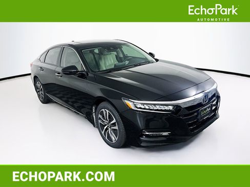 Used 2018 Honda Accord Touring image 1