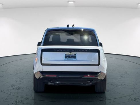 Used 2024 Land Rover Range Rover SE AWD/4WD image 6