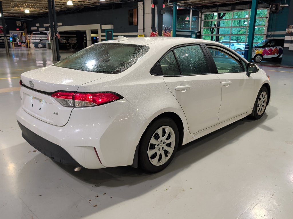 Used 2026 Toyota Corolla LE FWD image 6