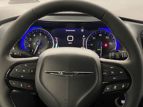New 2026 Chrysler Pacifica Limited w/ S Appearance Package AWD/4WD image 17
