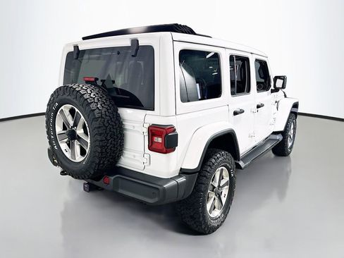 Used 2021 Jeep Wrangler Unlimited Sahara w/ Uconnect 4C Nav & Sound Group image 8