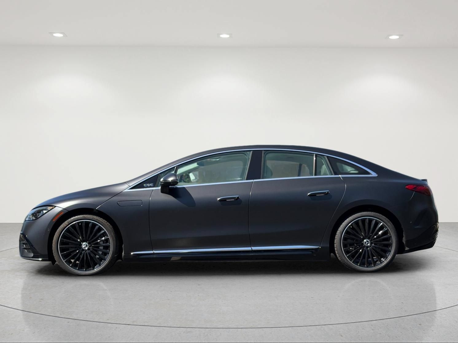 Used 2024 Mercedes-Benz EQE 350+ 4MATIC Sedan image 2