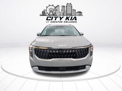 New 2027 Kia Carnival EX FWD image 9