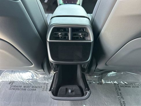 Used 2024 Lucid Air Pure RWD image 17