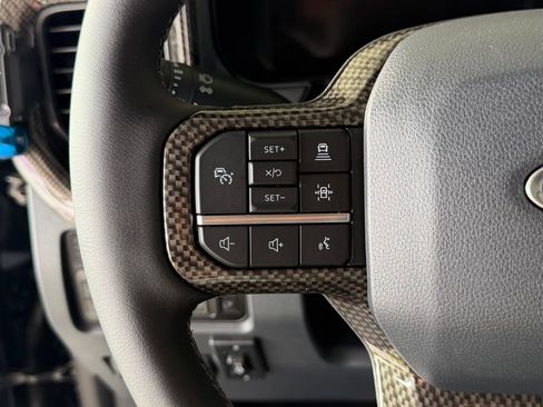 New 2025 Ford F250 Lariat w/ Lariat Ultimate Package AWD/4WD image 18