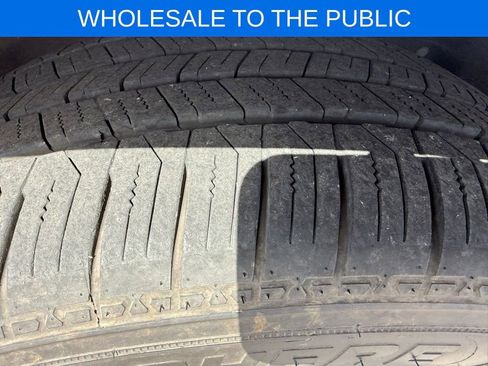 Used 2019 Jeep Grand Cherokee Altitude image 24