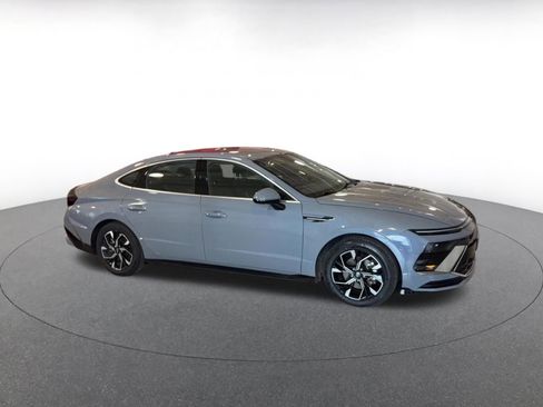 Used 2025 Hyundai Sonata SEL image 2