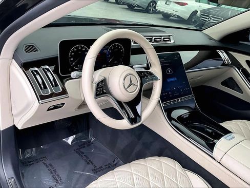 Used 2022 Mercedes-Benz S 500 4MATIC image 16