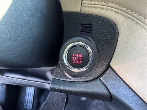 Used 2020 Subaru Outback Limited image 33