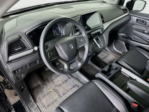 Used 2023 Honda Odyssey EX-L image 2