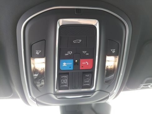 New 2026 Jeep Grand Cherokee Laredo X RWD image 33