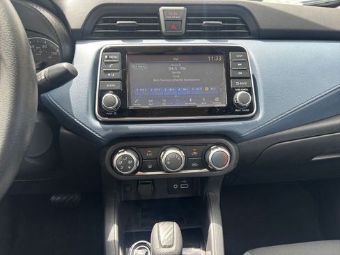 Used 2025 Nissan Versa SV FWD image 17