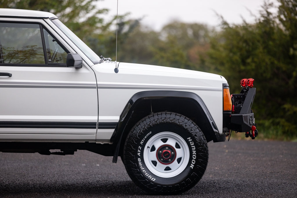 Used 1988 Jeep Comanche Pioneer AWD/4WD image 42