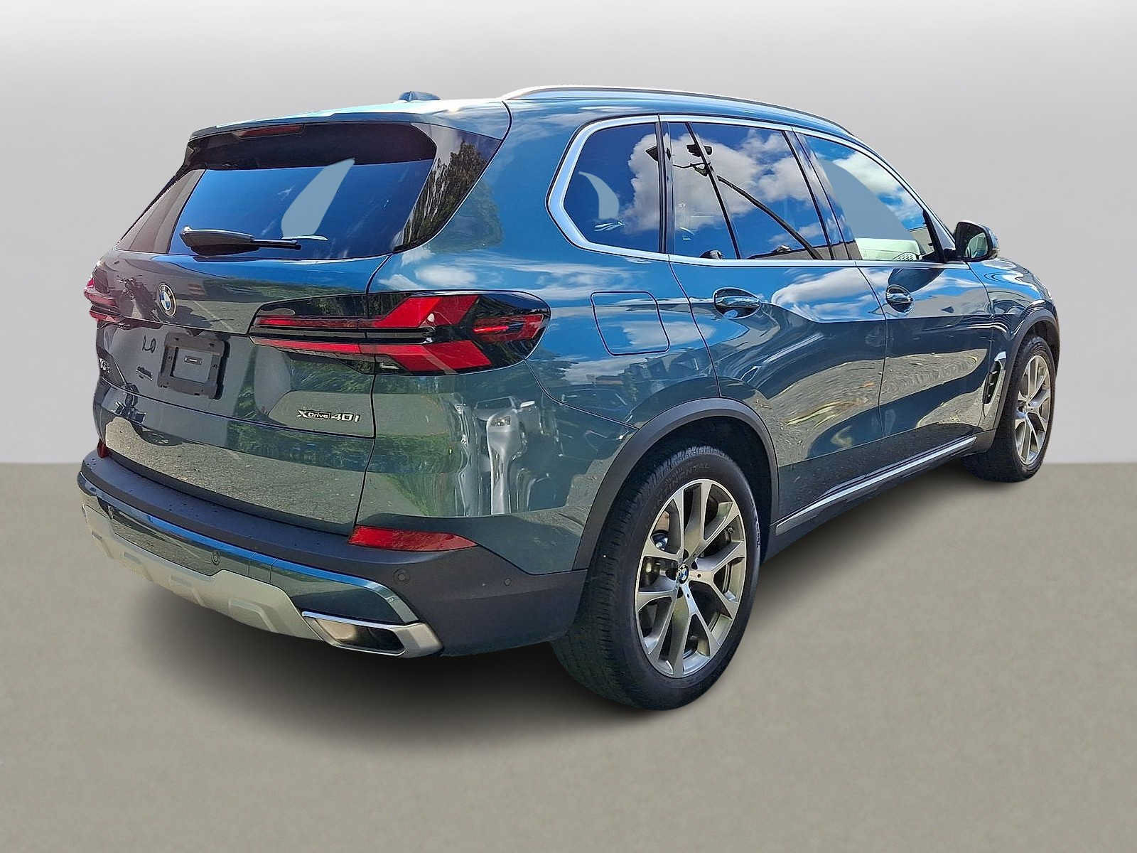 Used 2024 BMW X5 xDrive40i w/ Premium Package AWD/4WD image 31