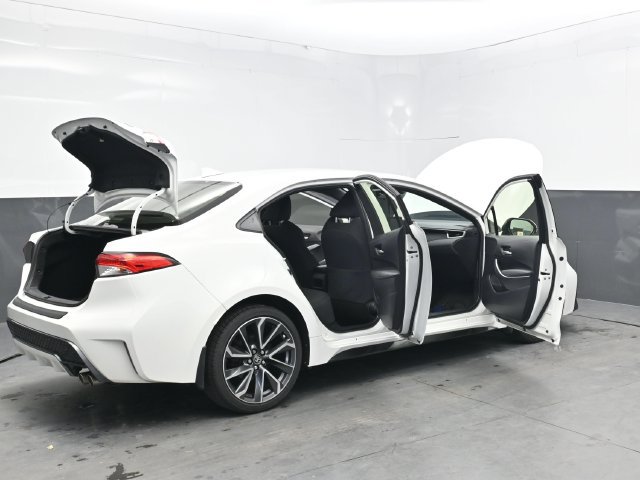 Used 2021 Toyota Corolla SE w/ Carpet Mat Package (TMS) FWD image 52