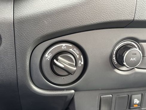 Used 2022 Nissan Frontier S w/ Technology Package image 29