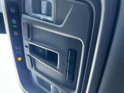 Used 2019 Chevrolet Silverado 1500 LT Trail Boss image 18