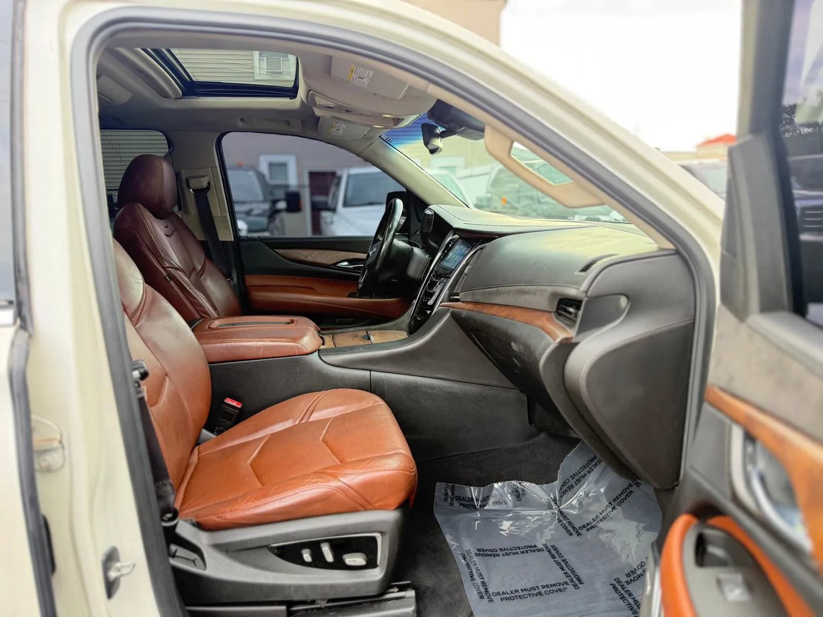 Used 2015 Cadillac Escalade ESV Premium AWD/4WD image 14