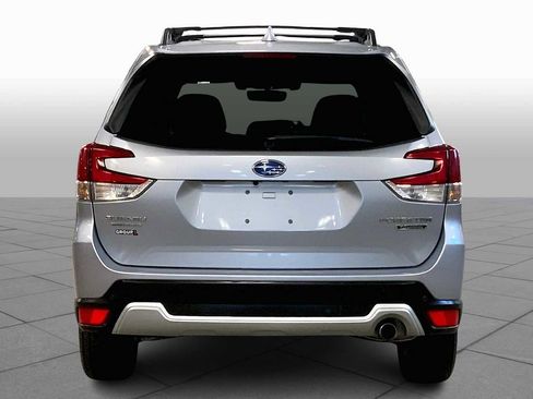 Used 2020 Subaru Forester Touring image 5