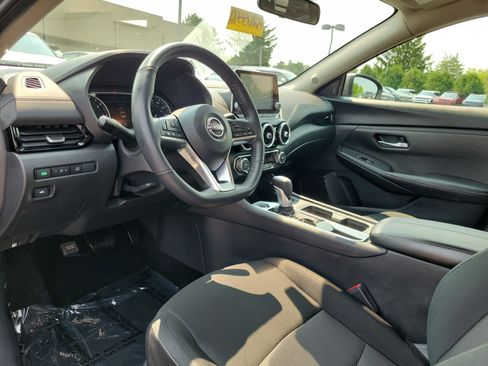 Used 2025 Nissan Sentra SV w/ All-Weather Package FWD image 19