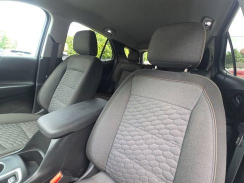 Used 2020 Chevrolet Equinox LT FWD image 22