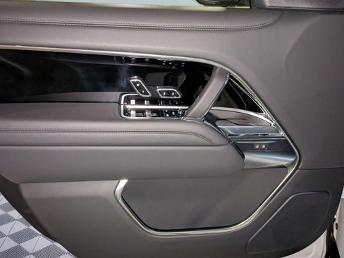 New 2026 Land Rover Range Rover SE AWD/4WD image 11