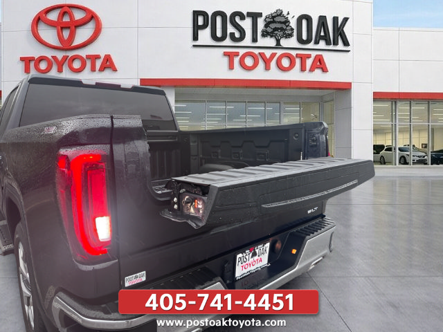 Used 2023 GMC Sierra 1500 SLT w/ X31 Off-Road Package AWD/4WD image 11