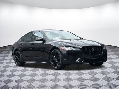 New 2024 Jaguar XF R-Dynamic SE AWD/4WD image 7