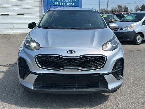 Used 2020 Kia Sportage LX image 3
