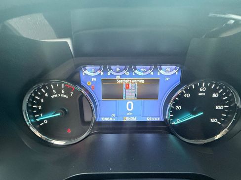 Used 2024 Ford Expedition Max XLT image 14